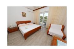Appartementen Ribičić Brela Slaapkamer 5 – Soba 3 foto 1
