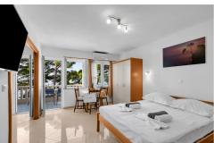 Pine Canopy Studios and Appartementen Appartement 11 – A13 foto 3