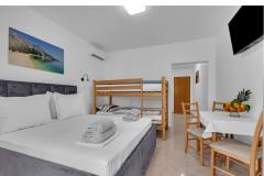 Pine Canopy Studios and Appartementen Appartement 12 – Pine A3 foto 5