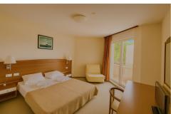 Hotel Neptun Slaapkamer 2 – 2+1 foto 2