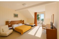 Hotel Neptun Slaapkamer 3 – 3+1 foto 1