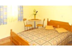 Appartementen Deak Komarna Slaapkamer 4 – Soba foto 1