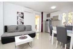 Appartementen Gorica 1- with Pool, 200 Appartement 2 – Gorica 1/4 foto 2