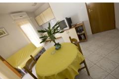 Appartementen Dinko s grijanim bazenom Appartement 4 – A 2+2 foto 1
