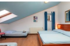 Family Kamers &amp; Appartementen Omis Appartement 1 – 2 FLOOR foto 4