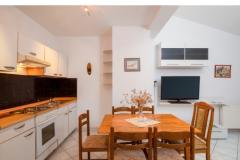 Family Kamers &amp; Appartementen Omis Slaapkamer 8 – apartman K foto 2