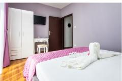 Pensioen-Restoran Skalinada Slaapkamer 1 – Soba 5 foto 3