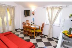 Appartementen Martina Appartement 2 – crno-bijel foto 1