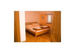 Villa Car Slaapkamer 5 – SOBA GORE foto 1