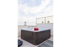 Bubbles Luxury Penthouse with jacuz Appartement 1 – Podstrana foto 1