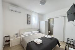Flowers Appartementen Pula Slaapkamer 2 – Lotus foto 1
