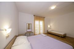 APARTMANI DEBELIĆ Appartement 2 – Dobrila 2 foto 4