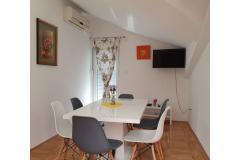 Appartementen Crnjac Appartement 3 – Maslina foto 1