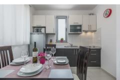 Appartementen Kimi with swimming pool  Appartement 4 – APP M foto 5