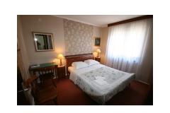 Kamers IVANA Slaapkamer 1 – Soba 1 foto 1