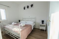 Bruno's Poolside Retreat Appartement 2 – A2 foto 5