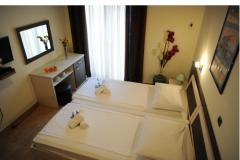 Appartementen &amp; Kamers Jelavić Slaapkamer 5 – Soba bazen foto 2