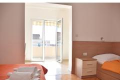 Appartementen Stone  Tučepi  Appartement 3 – A3+1 -102 foto 4