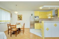 Appartementen Zelic Tucepi Appartement 2 – Yellow Apt foto 5