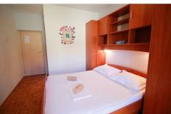 Appartementen Love Tučepi Slaapkamer 1 – SOBA JEDAN foto 2
