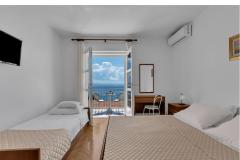 Beachfront Kamers Ana Slaapkamer 2 – Ana A2 foto 5