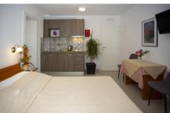 Pensioen Huis Kovač Slaapkamer 2 – Studio 3 foto 2