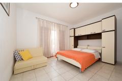 Villa 750 Slaapkamer 5 – 1: R2+1 foto 3