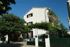 Appartementen Milka-Jure Srima-Vodice Appartement 2 – Apartman 2 foto 1