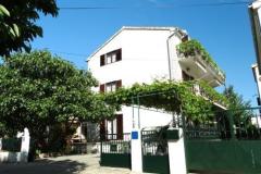 Appartementen Milka-Jure Srima-Vodice Appartement 1 – Apartman 3 foto 1