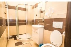Hostel Kings and Queens Slaapkamer 2 – Double bed foto 3