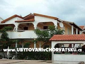 Appartementen Kerovec