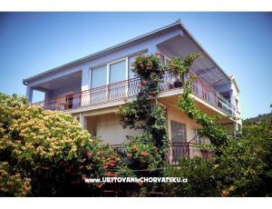 Appartementen Boris - Vinisce at Trogi