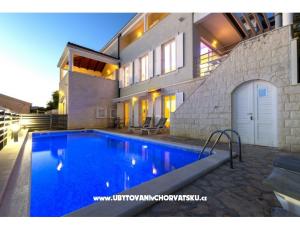 Appartementen Ivan i Ian 