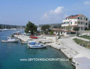 Appartementen Lovro Pag