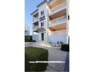 Appartementen ***Villa Mija***
