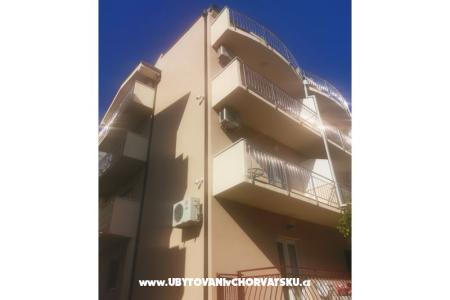 Appartementen Divić - Villa Mateo  Baska Voda Kroatië