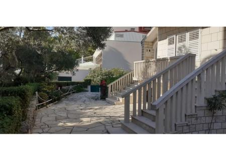 Vila Cvitanovic **** – Baska Voda Kroatië