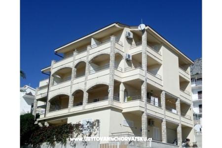 Villa DM Baska Voda Kroatië