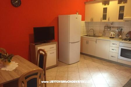 Appartement Dina foto 3