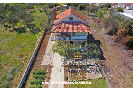 Large garden Bibinje Kroatië