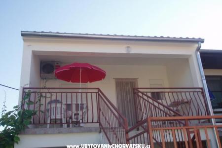 Appartement Cvita Biograd Kroatië