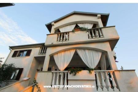 Appartementen Petrina 2 Biograd Kroatië