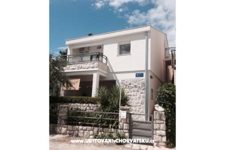 Appartement Aquarelle Blace Kroatië