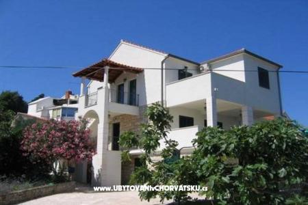 Appartementen Karampija eiland Brac Kroatië