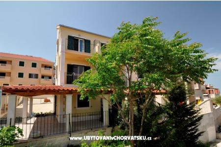 Appartementen Karlena foto 3