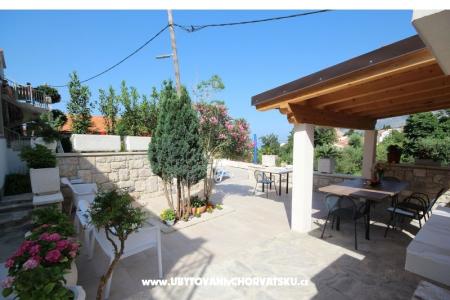 Appartementen Dalmacija 1 Brela Kroatië