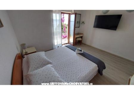 Appartement Renata Brela Kroatië