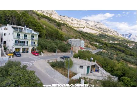 Appartement Ante Ursić Brela Kroatië