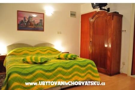 Appartementen &amp; room Giron foto 2