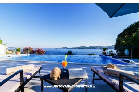 Villa NIKA foto 3